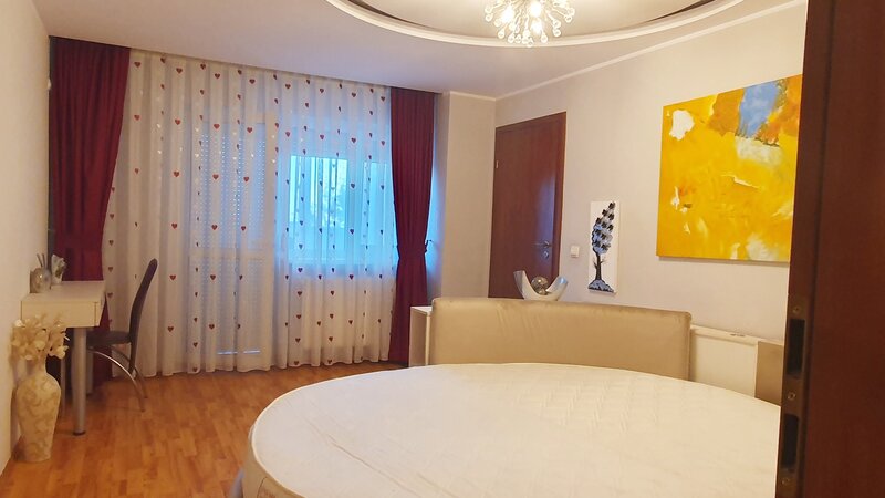 Vitan, dupa targul Vitan, Splaiul Unirii, Confort City